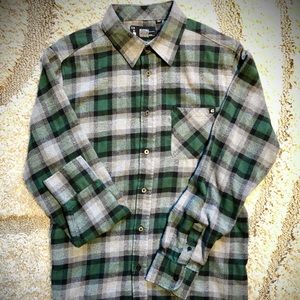 Etnies - Men’s - Flannel Collared Shirt. Large